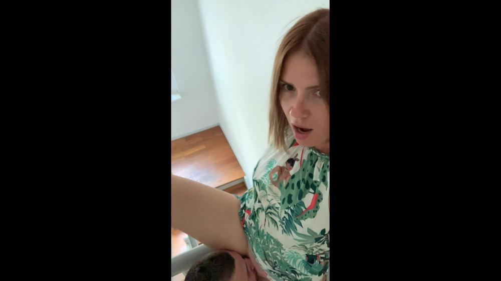060 Real Public Place Milf Pussy Licking (Myself Filming)_2160P