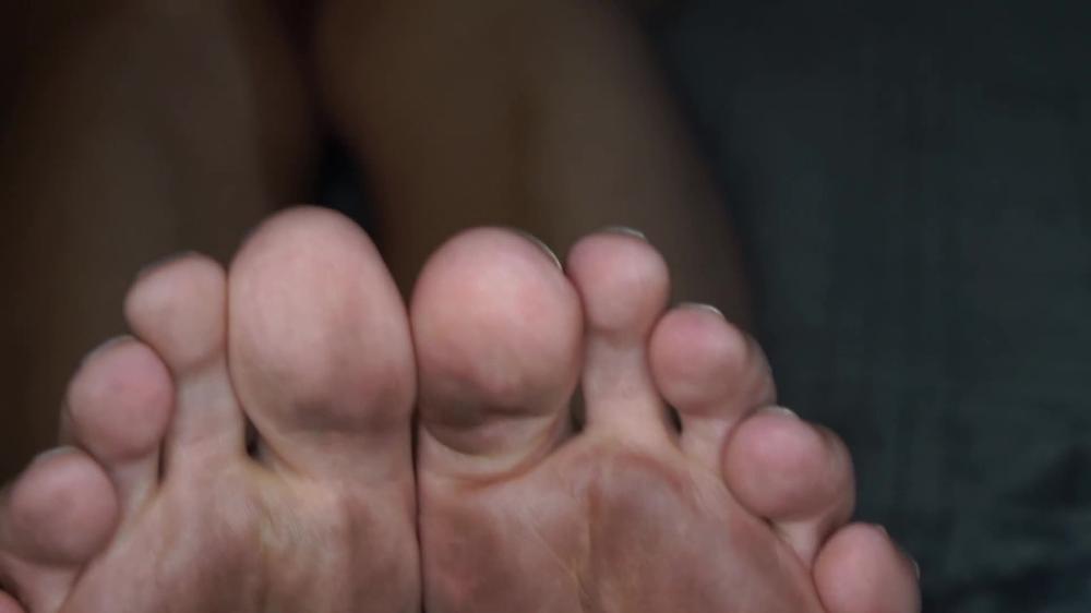 Worship and study my filthy feet