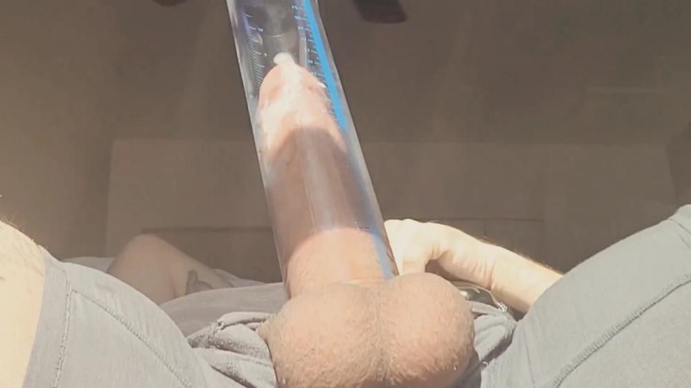Penis Pumpin My Perfect Sized 7 1/2 inch Thick Cock, Big Balls an Extra.