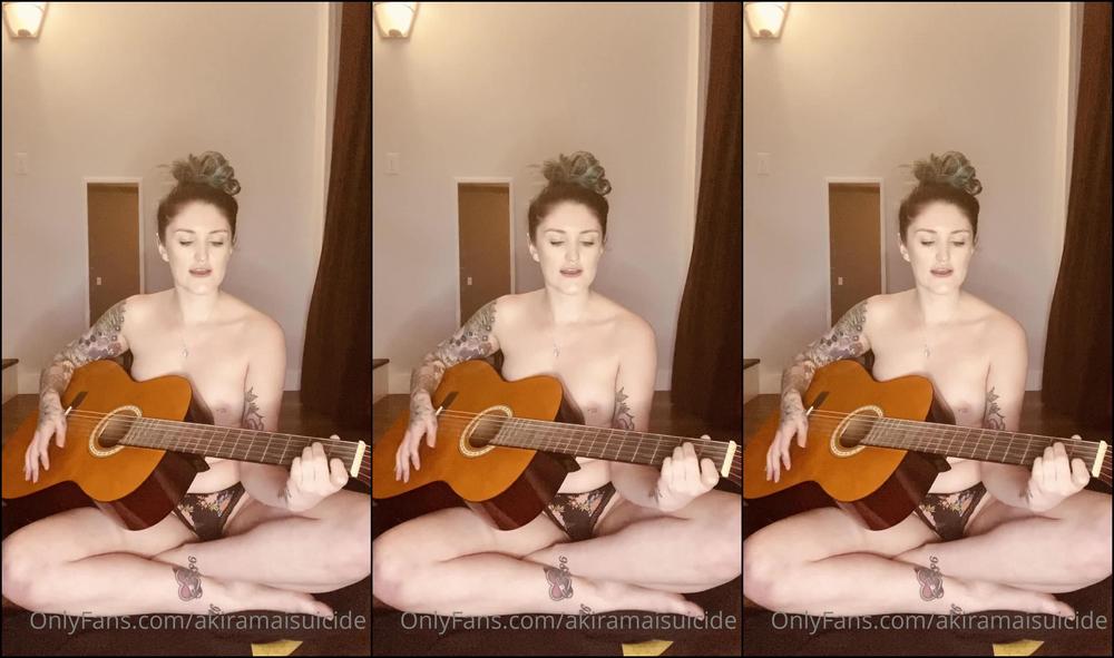 Akiramaisuicide 2020 280622310 Boobie Guitar Not Good Apologize For