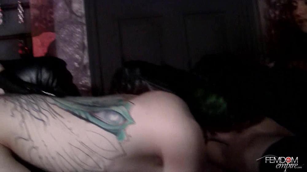 Femdomempire 120210Pussystrapon