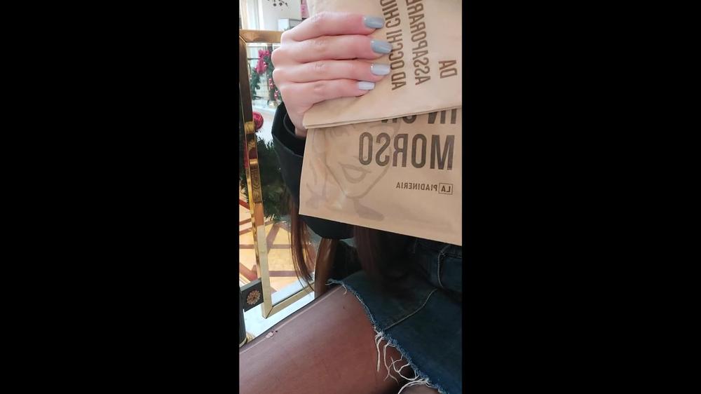 Italian goes around mall without panties,masturbates in the dressing room even if she wears tampons!