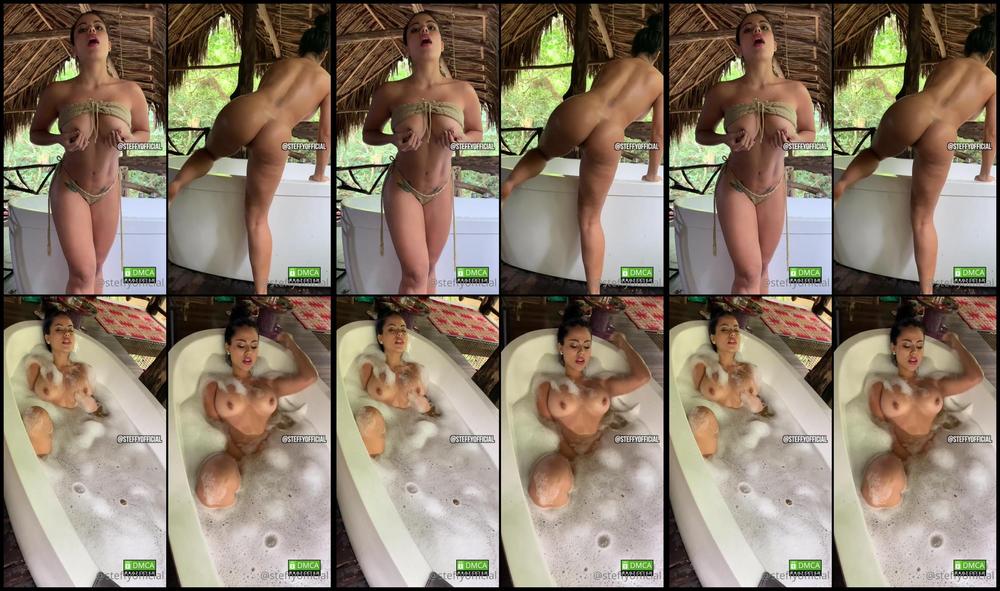 Steffymoreno 04 12 2020 1382803179 There Is Something That Turns Me On A Lot It Is When I Feel That Someone Is Spying On M