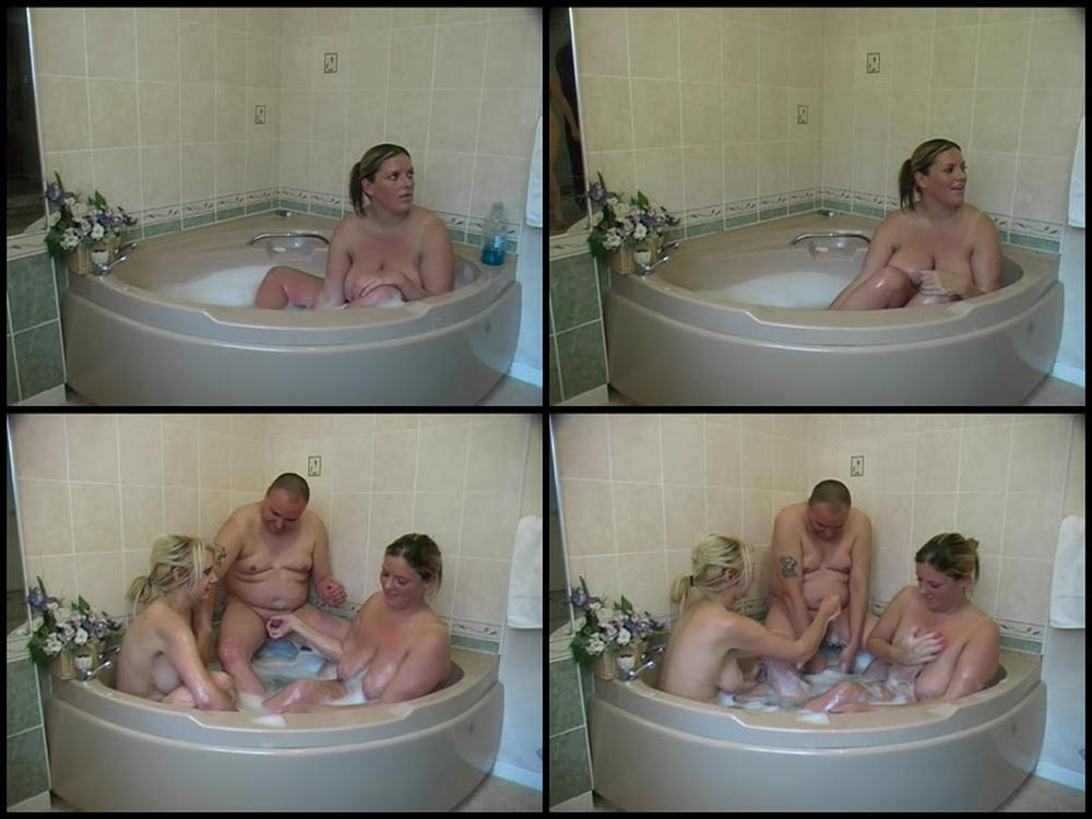 Beefybanger Busty Bubble Bath Time Uncut Version