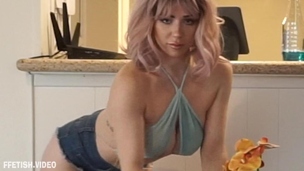 Mama Fiona - I'Ll Show You A Milf - Milf Transformation Fantasy