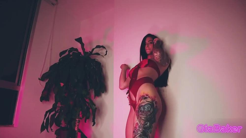 Gia_Baker Sexy Dancing to Any Time Any Place