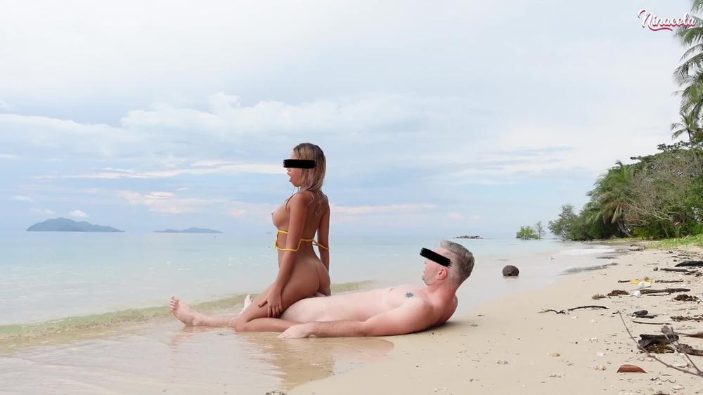 Sex on the Beach! Savage Fuck with Petite Asian Blonde - Amateur Couple Ninacola