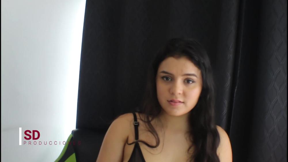 I discover that my stepsister is a webcam model and I pay for my silence with a blowjob (part1)