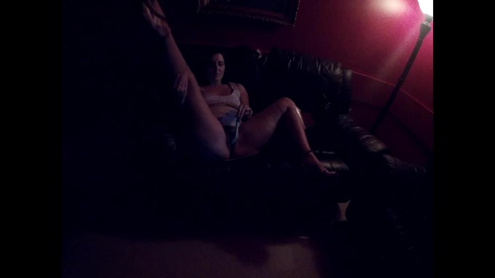 Helenas Cock Quest - I Give You An Adult Theater Handjob