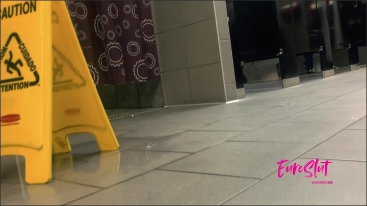 Girls Locker Room Goon Public Masturbation