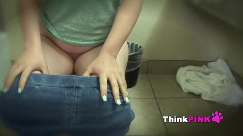 Thinkpink Production 618 Sexy Nari Park Pees For You