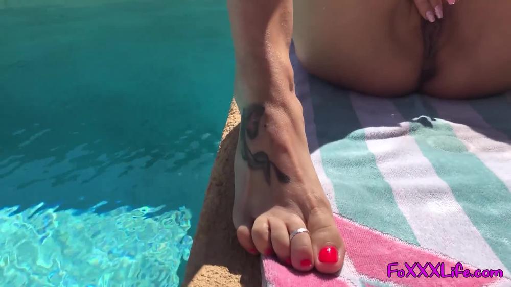 011 Covid Quarantine Fun In The Sun - Foxxxlife - Pov_Foxxxlife_1080P