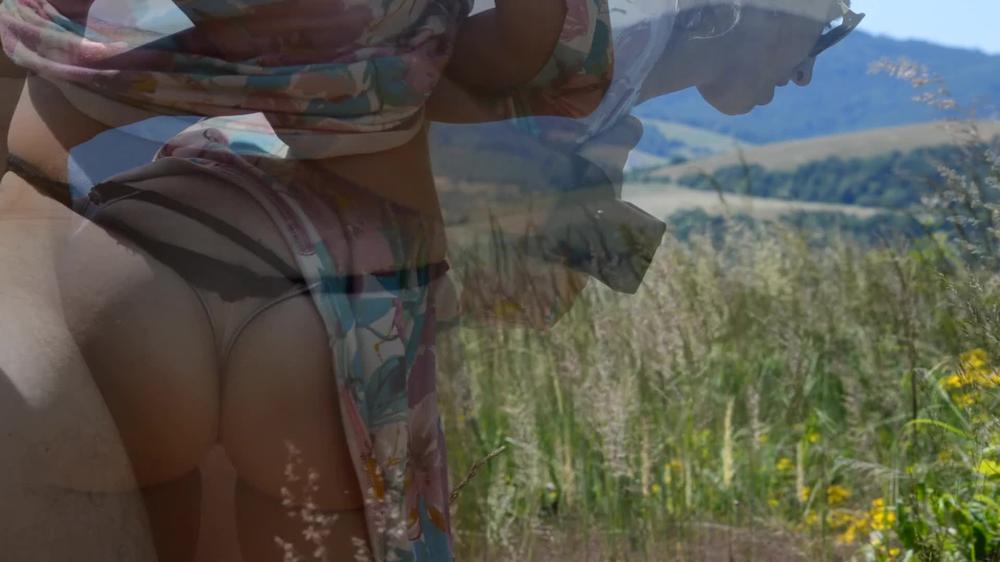 пошли за грибами, выебал ее и кончил ей в пизду. Outdoor creampie.