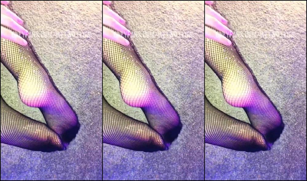 Wetwilllow 2020 19655560 Would You Interested More Feet Content