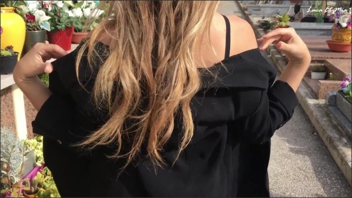 Risky Sex In A Public Cemetery For Halloween French Amateur