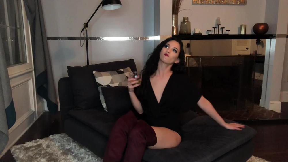 Miss Amina - Dru.Nk, Ditched, Drained - Manyvids