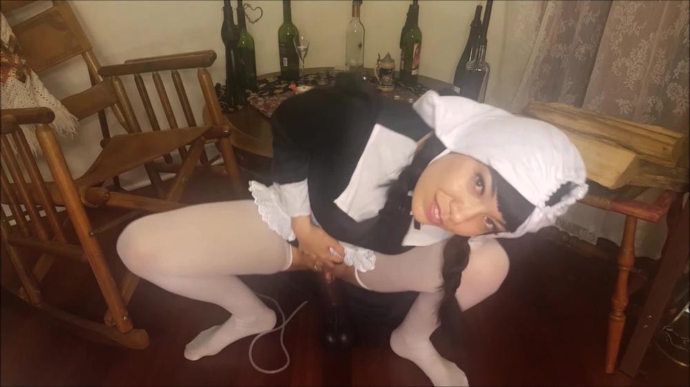 Amish Girl Rides Horsecock Pt 1
