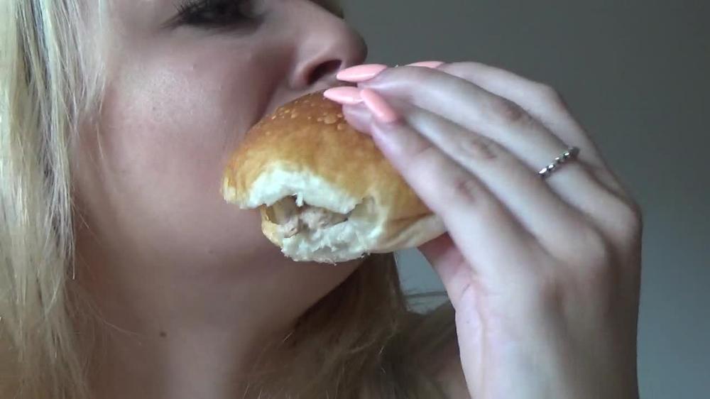 Penny Lee Bakery Feast Manyvids