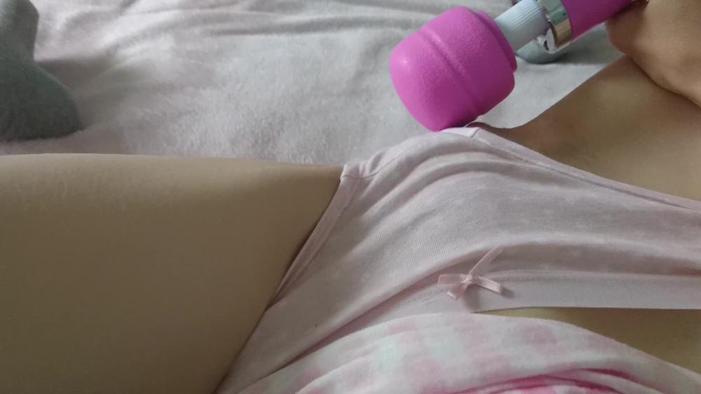 girl misses her daddy and comes for him | loud intense orgasm