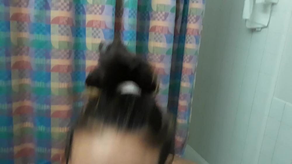 TEEN MOM IN HOSPITAL HORNY AND HOT.