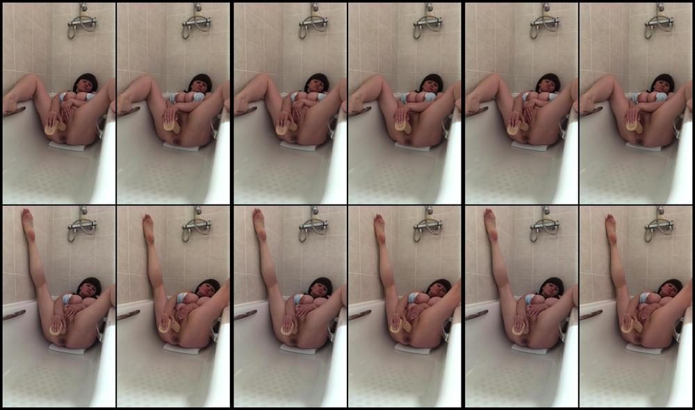 Leela   S Sexy Bath Time Nude Play Vid
