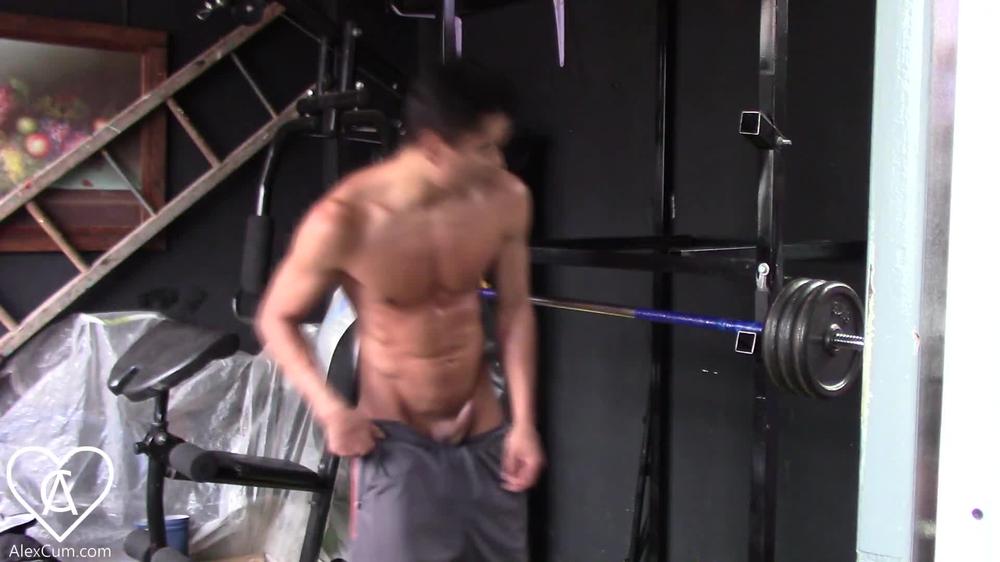 Handsome Boy Has Powerful Ejaculation WITHOUT HANDS While Exercising