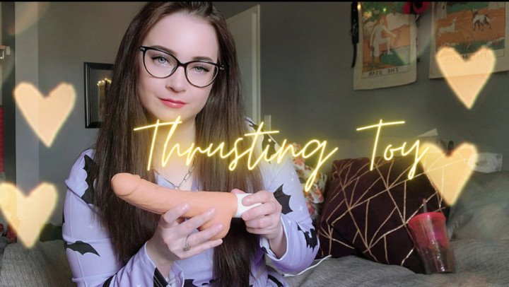Caityfoxx Thrusting Dildo Review