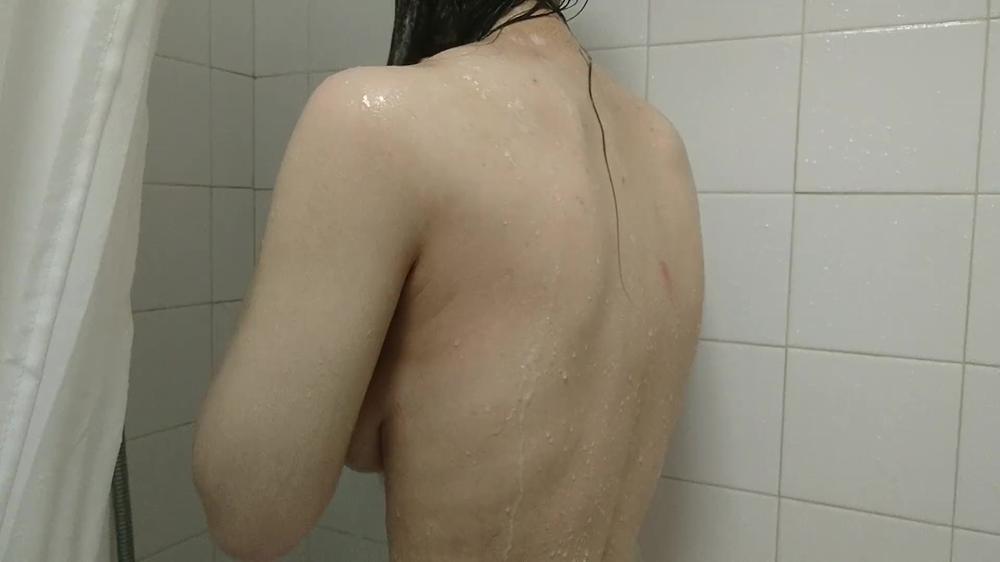 walking in on Rosie showering