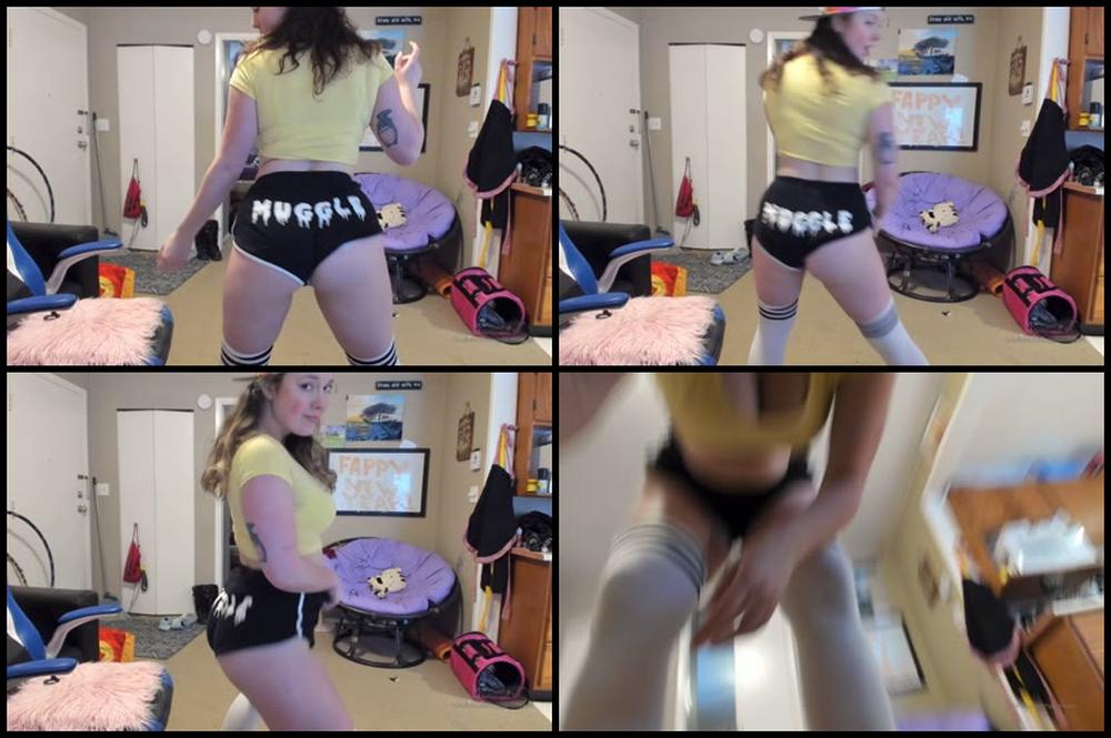 Tiggerrosey 28 01 2020 135974146 Twerk In Muggle Shorts