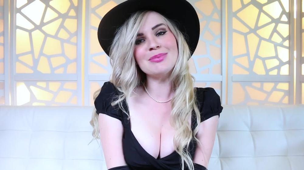 Black Widow Fallon Fairbanks Executrix Seduces You and Smothers You