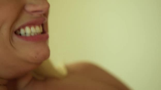 Nude Roommate - Sc1