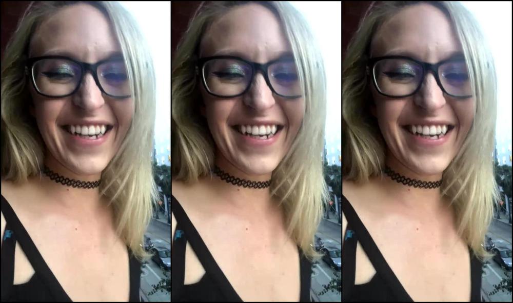 2019 Live Stream Flashing Tourists Hollywood