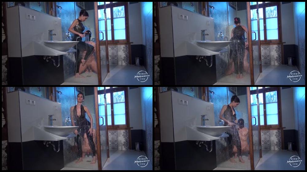 Latex Worship In The Shower