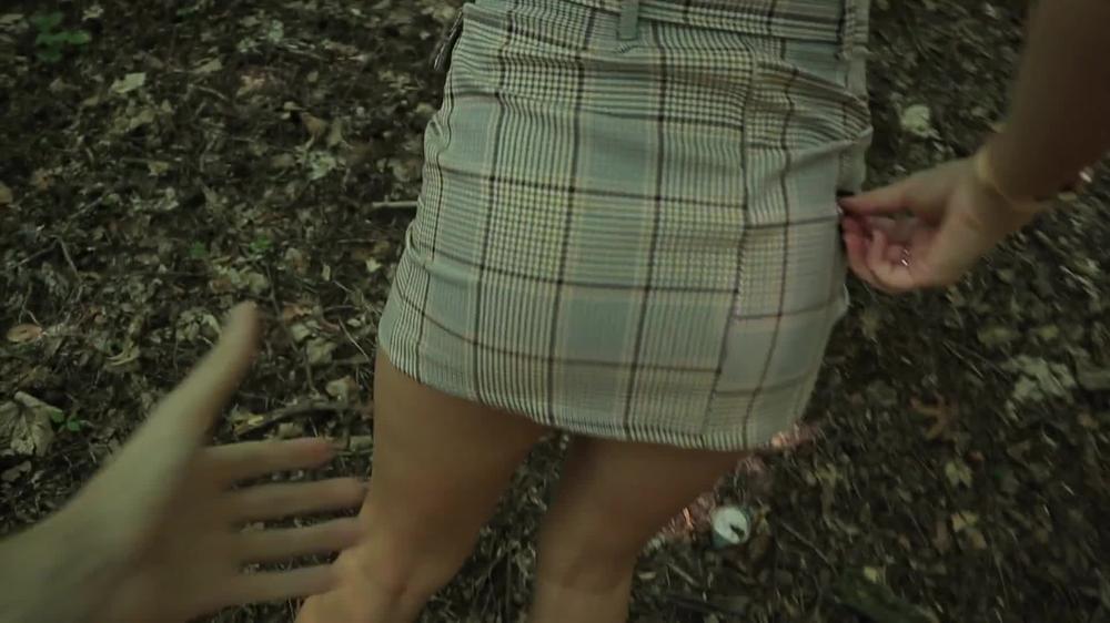 Student comes with me to the forest after class to get fucked