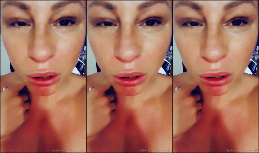 Skystrength 2019 39623272 Hot Naked Breakfast