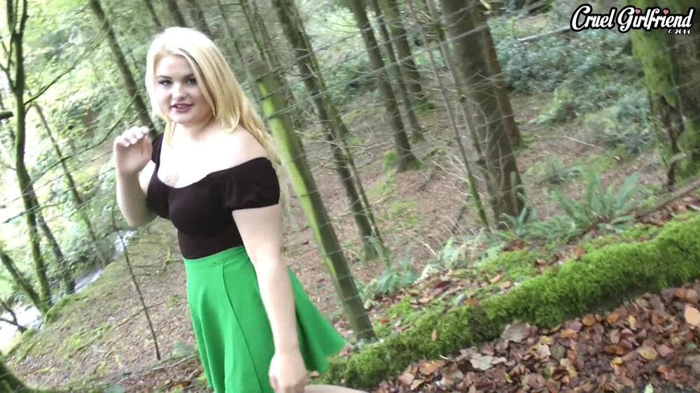 Princessashleighcg413Hd - Sissy In The Woods