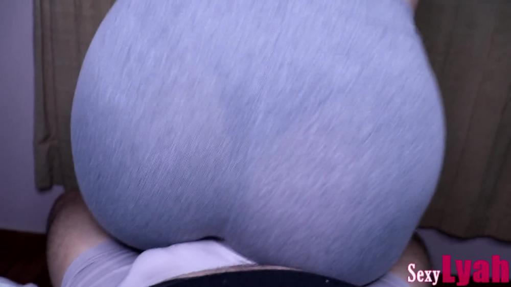 Hot Lap Dance Assjob after Yoga