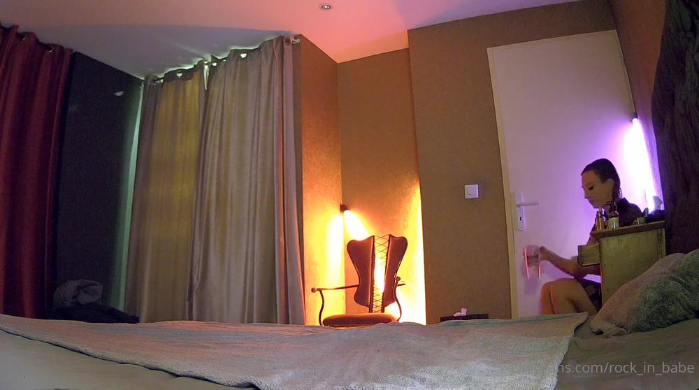 88414868 Pendant Que Mon Client Prends Douche Petit Cadeau Exclu Pour Toi Qui 1920X1072