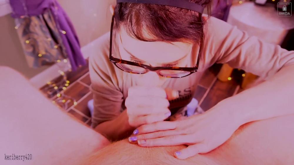185 - Quickie Bj With Glasses & Cum In Mouth