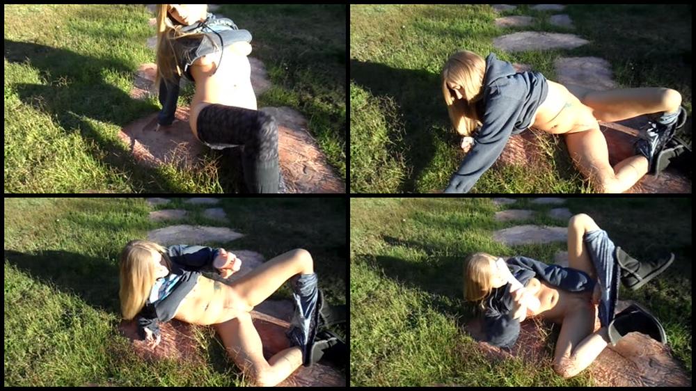 Buffysummers Cumming In The Sunshine