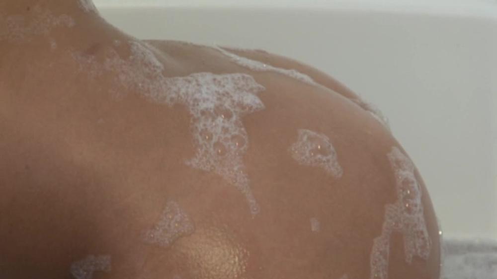 Shower 1 720P
