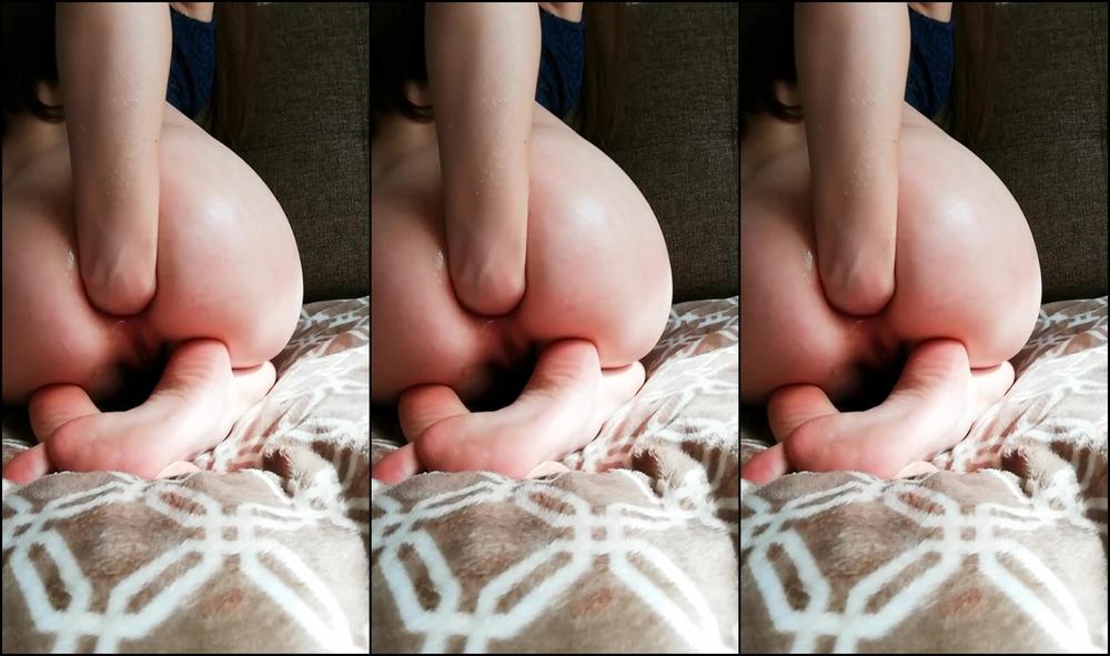 Fruit in my juicy ass