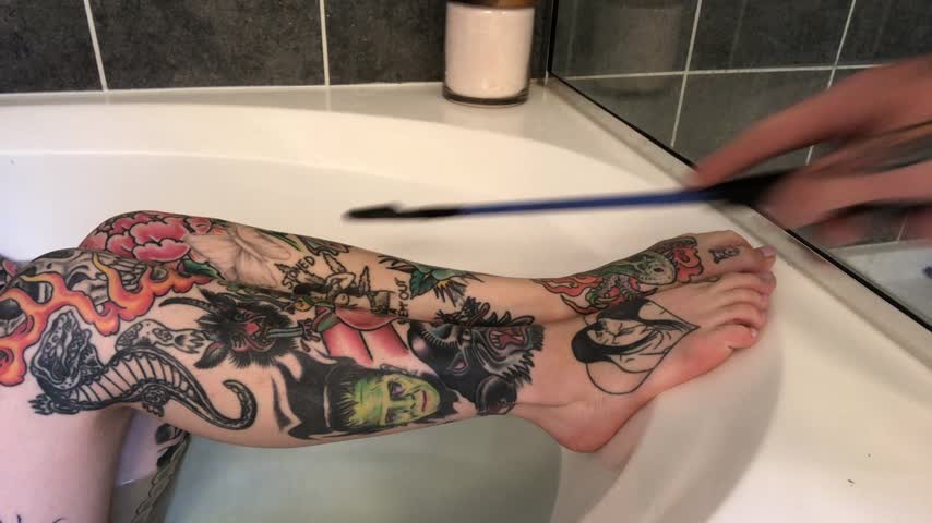 Tigerlillysuicide Foot Domination