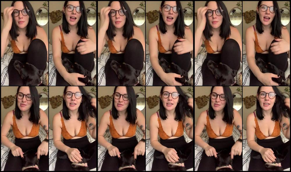 Lilithsage69 06 12 2019 99596497 Come One Come All And Listen To Me Ramble For A Second Oh And I Show My Cute Tits At The