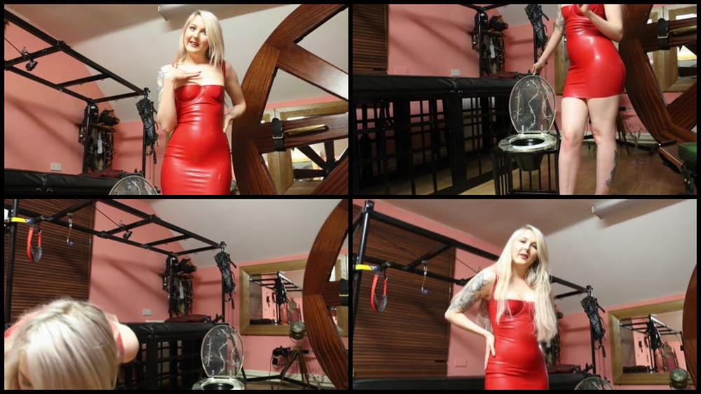 Princessaurora 08 08 2017 2877864 The View Looks Pretty Good From Up Here What About From Down There Ready To Drink My Gol