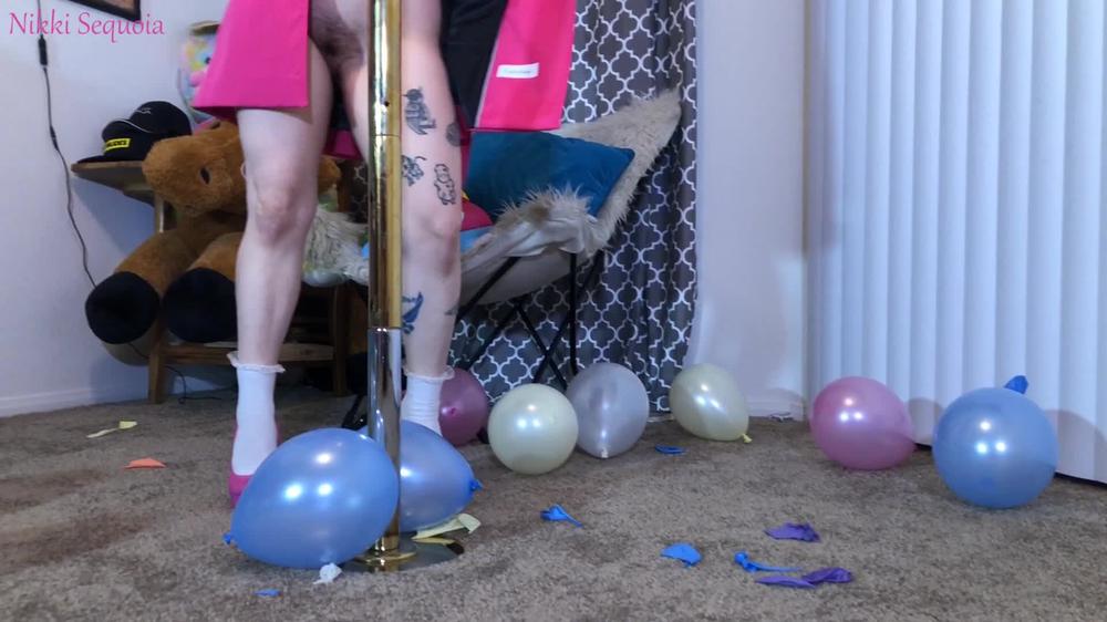 Nikki Sequoia Easter Bunny Strips Pops Balloons