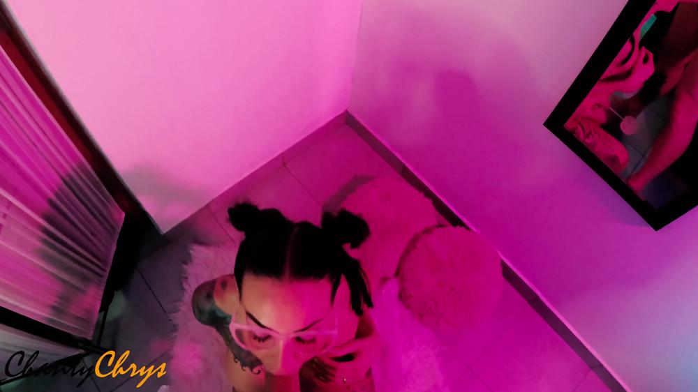 Horny Little Doll Wants Her Special Lollipop To Cum On Her Face¡ - 2160P