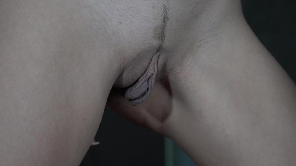 2018-12-30 [Dominika-C] Slowmotion As You Like. Close Up Pussy Wings