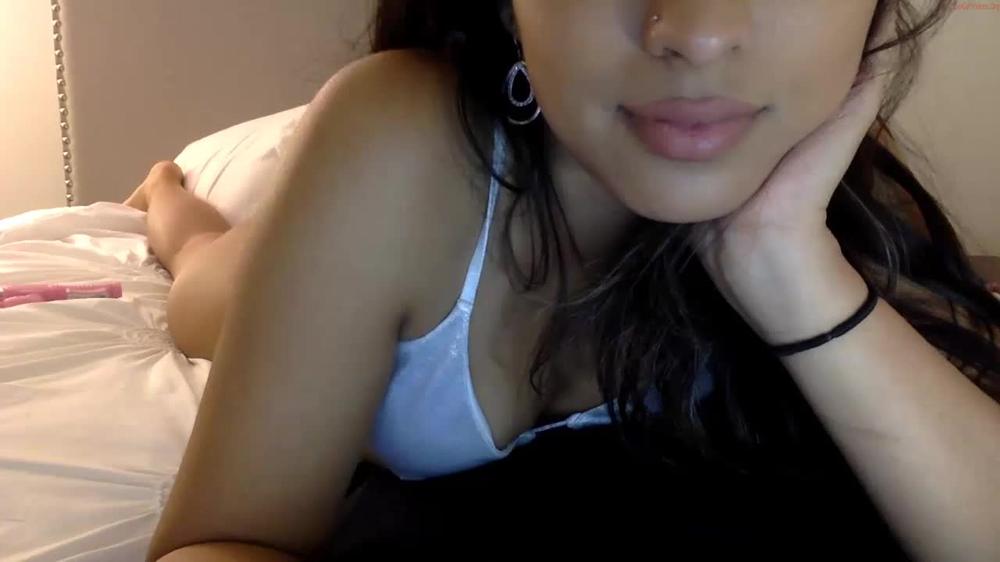 Saravunovix_07102020_0611_Female_Chaturbate
