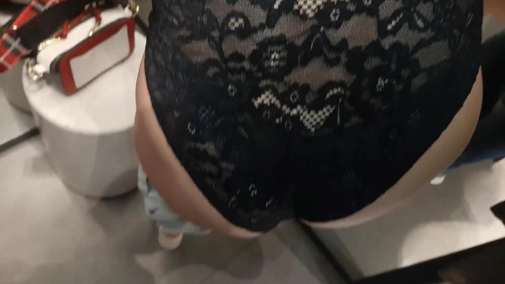 Depraved friend asked me to go with her to the fitting room